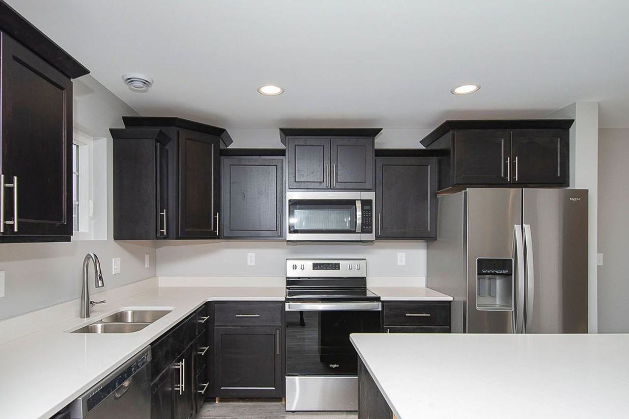 127 Sleeper Way - Photo 6 of 20