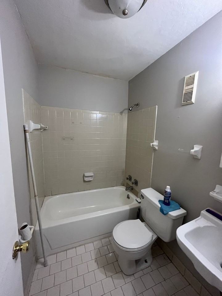 421 Cedarvalley Dr - Photo 7 of 7