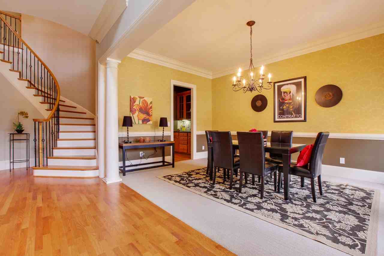 330 Society St - Photo 2 of 22