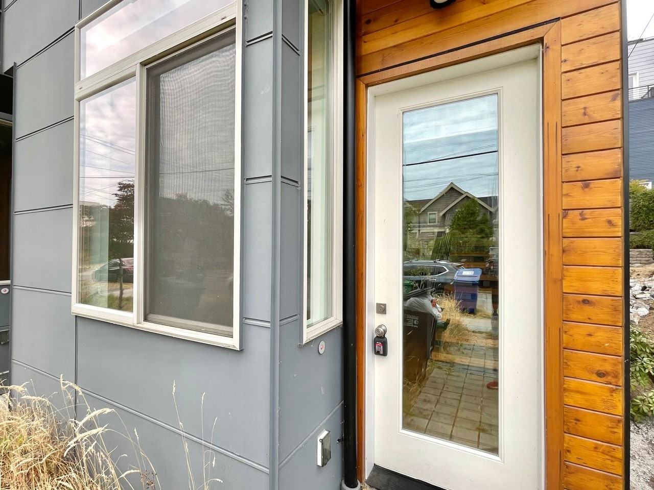 3043C 21st Ave W - Photo 2 of 22