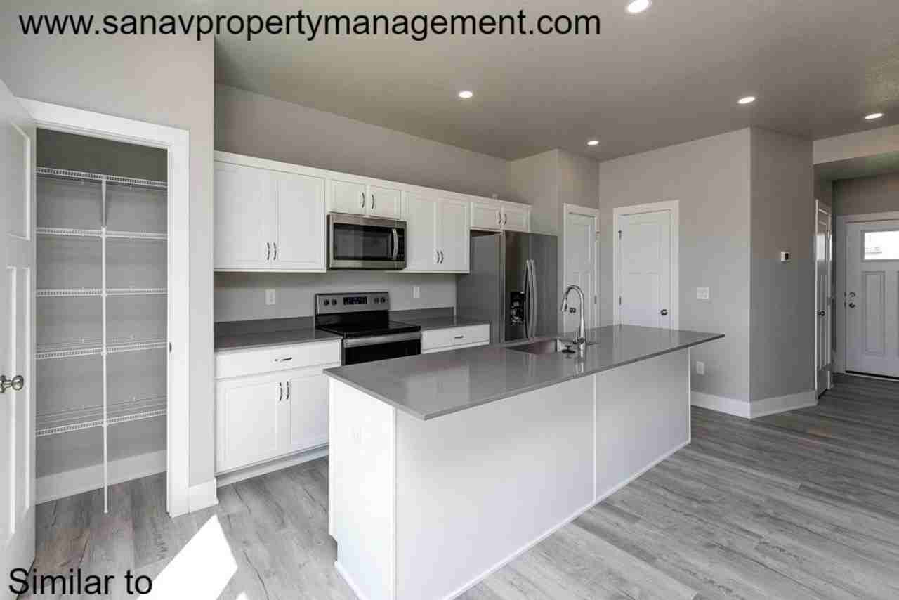 17124 Larkspur Ln - Photo 2 of 19