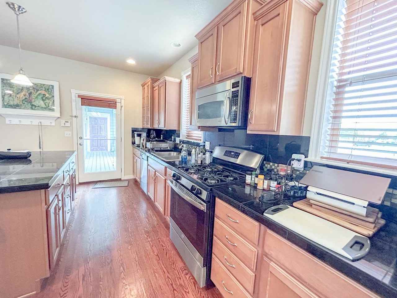 2220 Uinta St - Photo 5 of 17