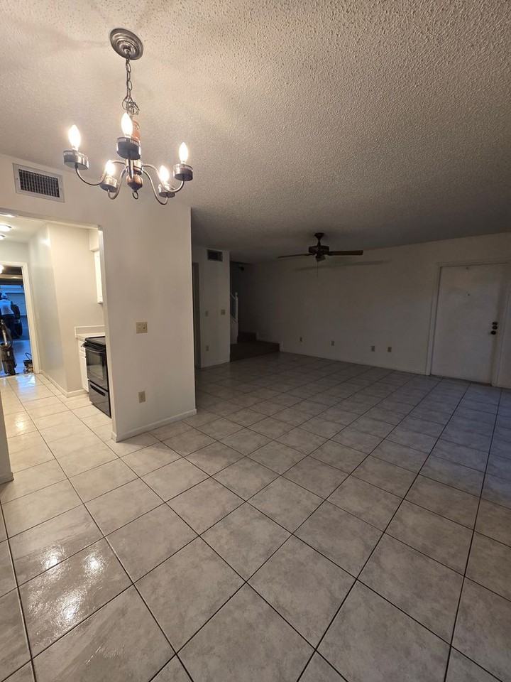 6309 Bentbranch Ct - Photo 7 of 23