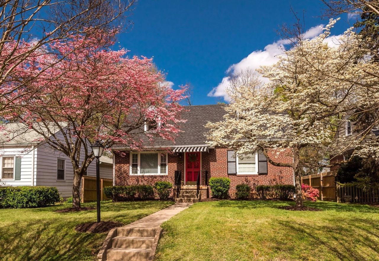 4712 Fitzhugh Ave - Photo 2 of 25