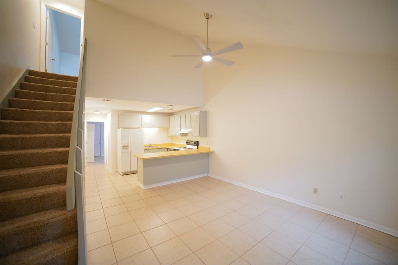 1240 High Rd - Photo 2 of 20