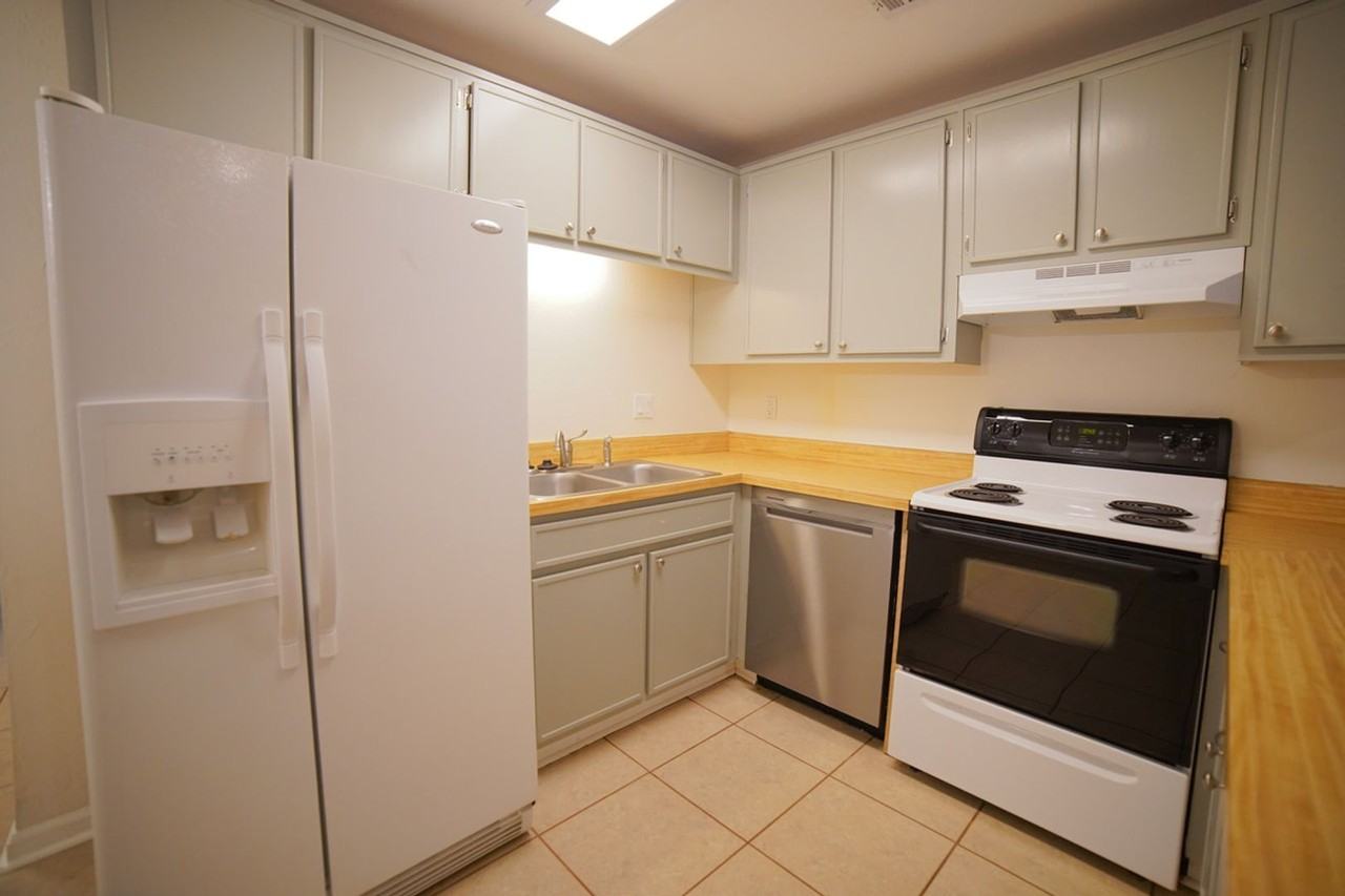 1240 High Rd - Photo 4 of 20