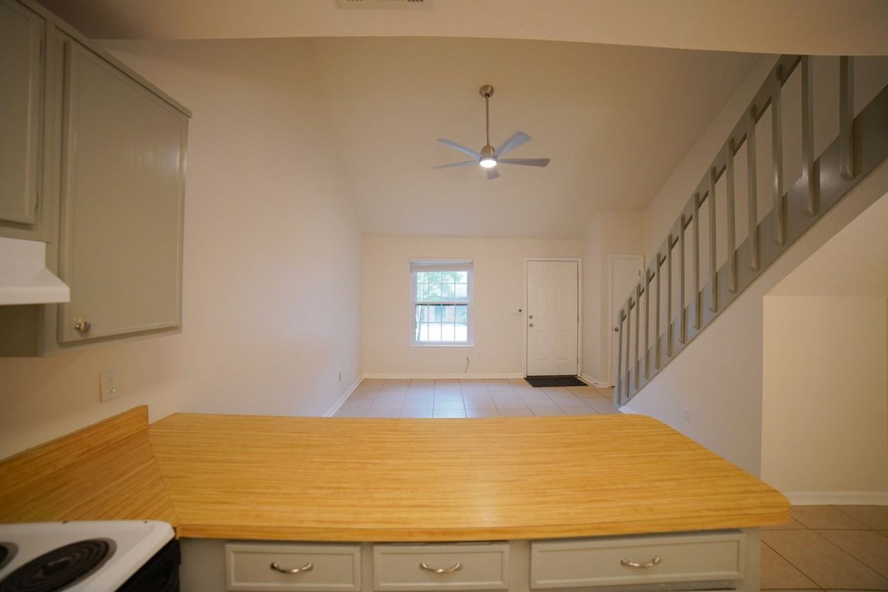 1240 High Rd - Photo 5 of 20