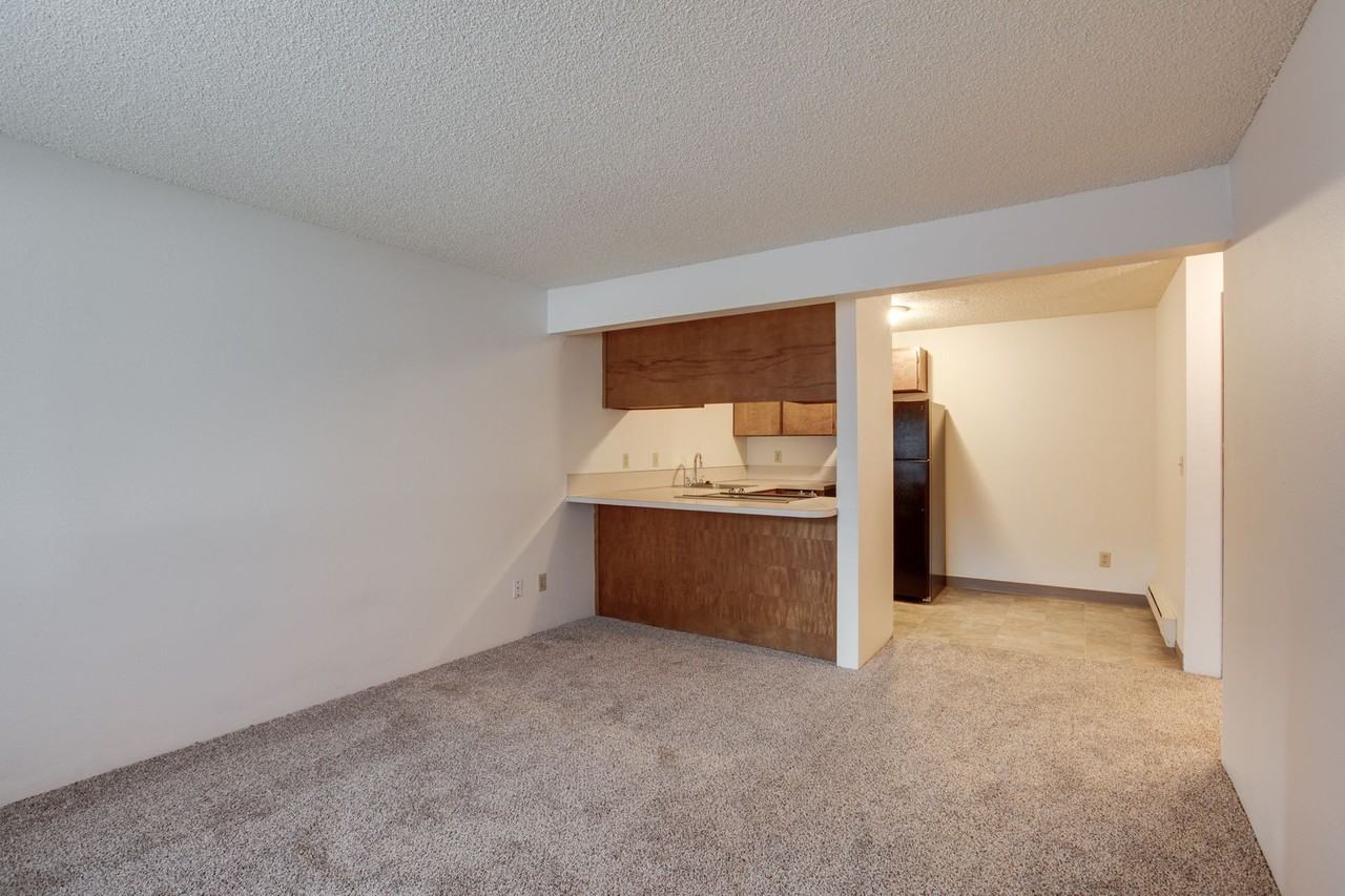 Bagley Estates - Photo 2 of 35