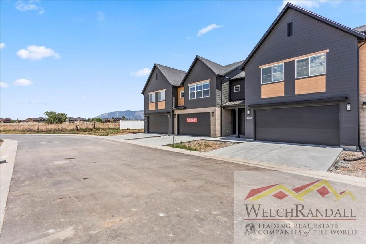 3660 S 4600 W - Photo 2 of 36