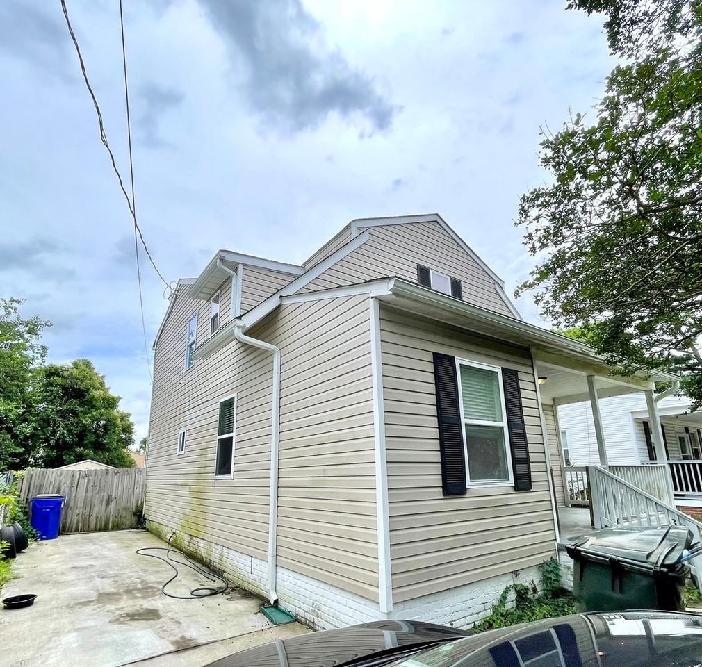 2530 Keller Ave - Photo 2 of 25