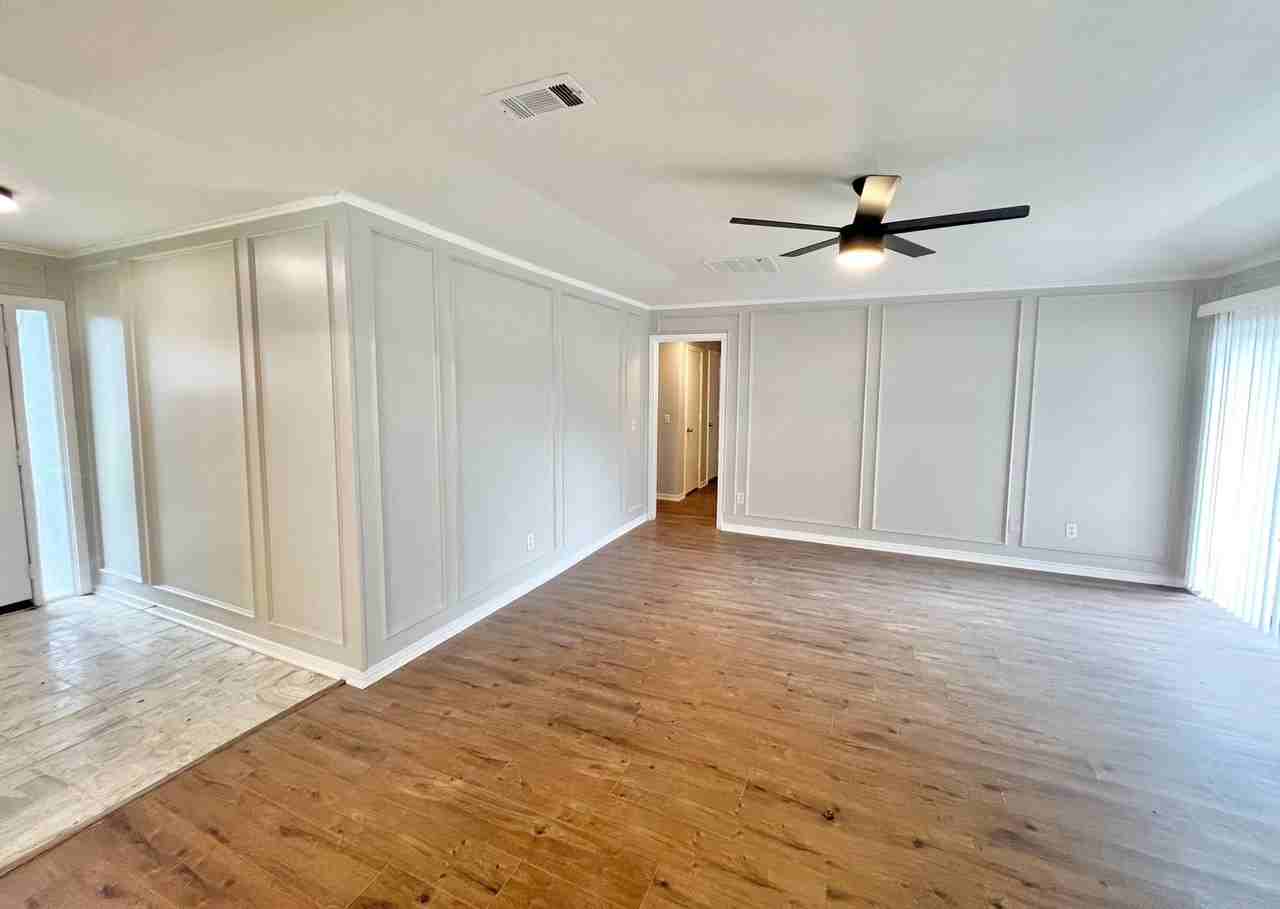 7202 Timberline Dr - Photo 2 of 34