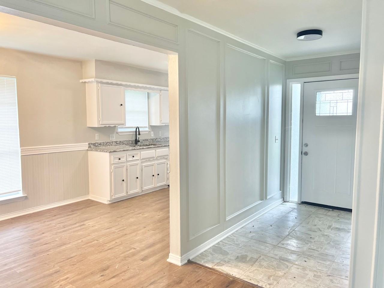 7202 Timberline Dr - Photo 3 of 34