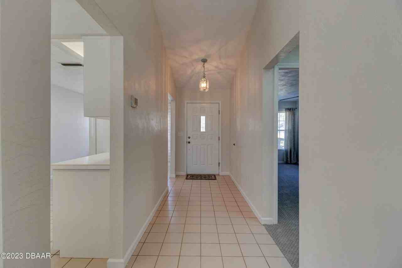 2011 Beaver Creek Dr - Photo 2 of 18