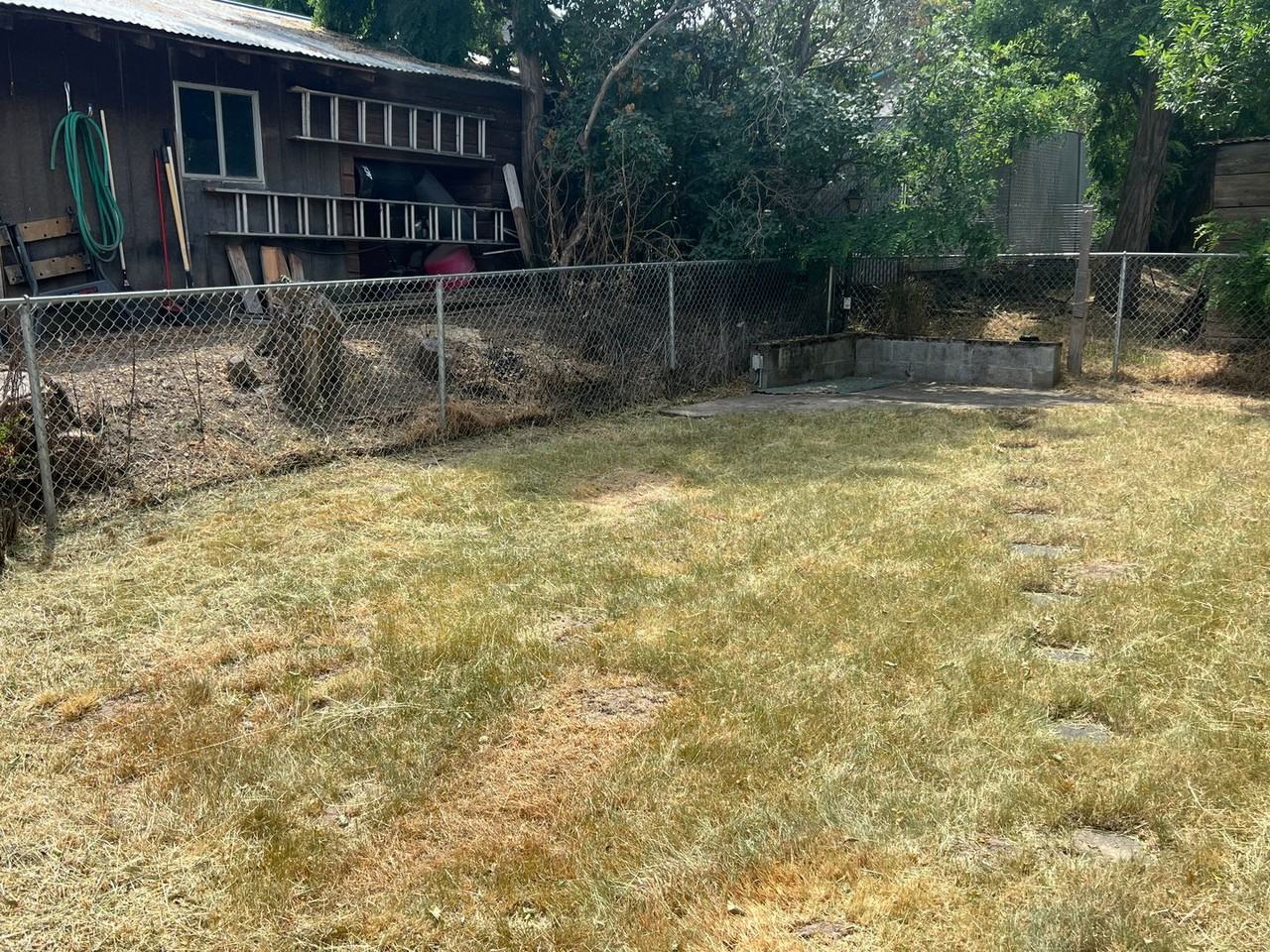 717 Sw 4th St - Photo 3 of 15