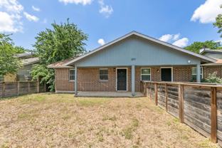 2011 E Stassney Ln #B - Photo 1 of 1