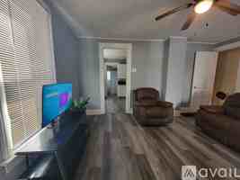 featured image of 35 Burlington Ave