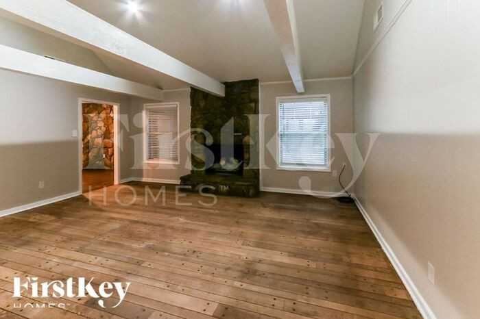 5230 Twin Woods Ave - Photo 2 of 15