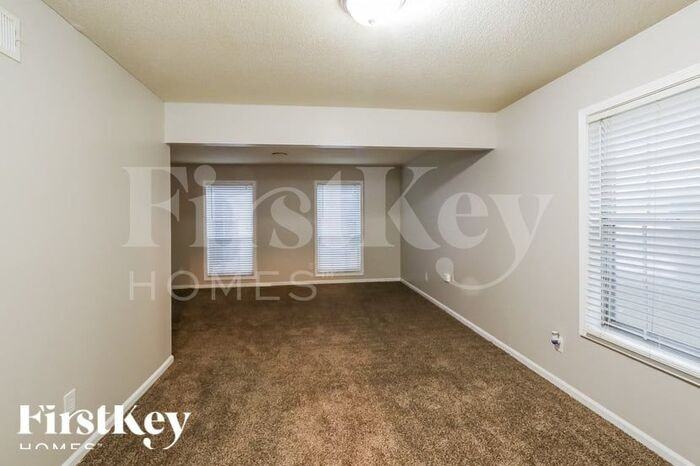 5230 Twin Woods Ave - Photo 3 of 15