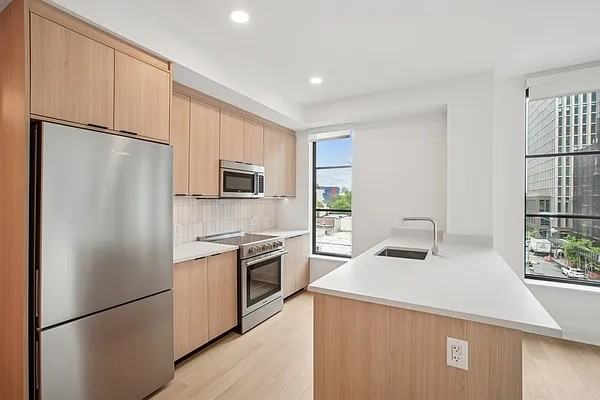 President St #2 - Photo 3 of 32