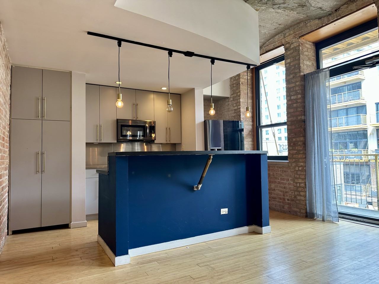 120 E Cullerton St #403 - Photo 2 of 14