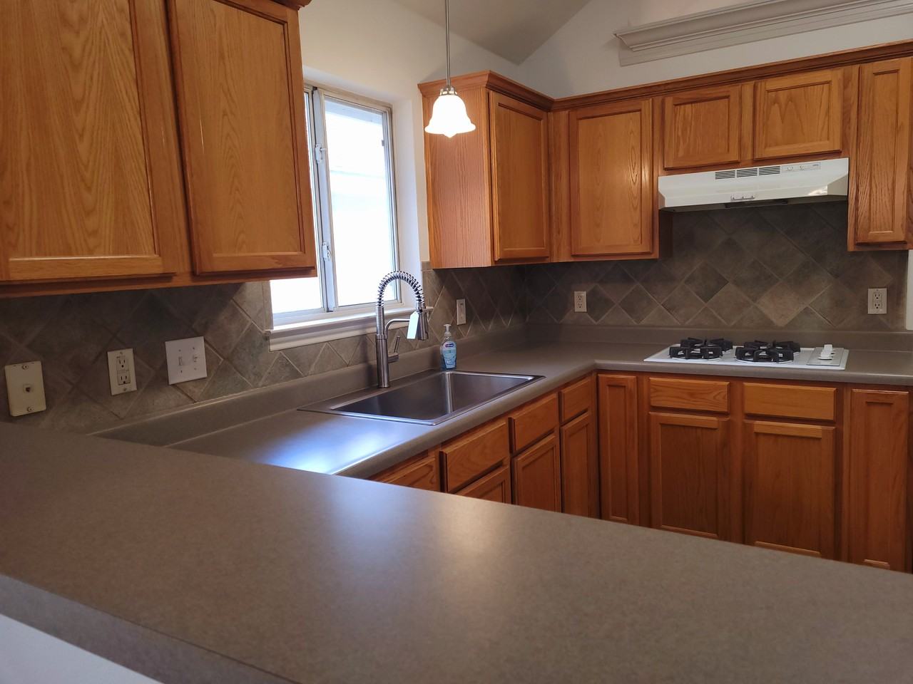 1115 Thrush Rdg #NA - Photo 2 of 6