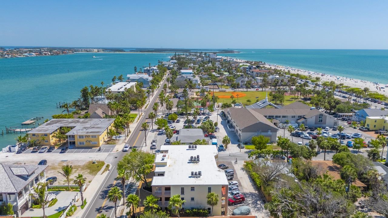 1700 Pass a Grille Way #8 - Photo 3 of 42