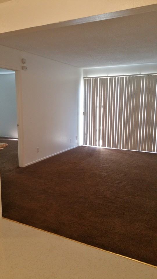 5301 Lennox Avenue - Photo 3 of 7