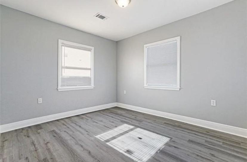 1916 Moss St #NA - Photo 4 of 15