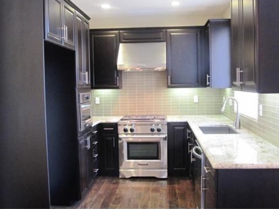 1056 Pearl St #7 - Photo 3 of 16