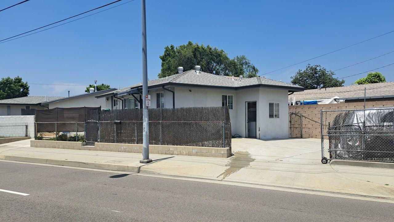 1221 W Mission Rd #NA - Photo 2 of 21