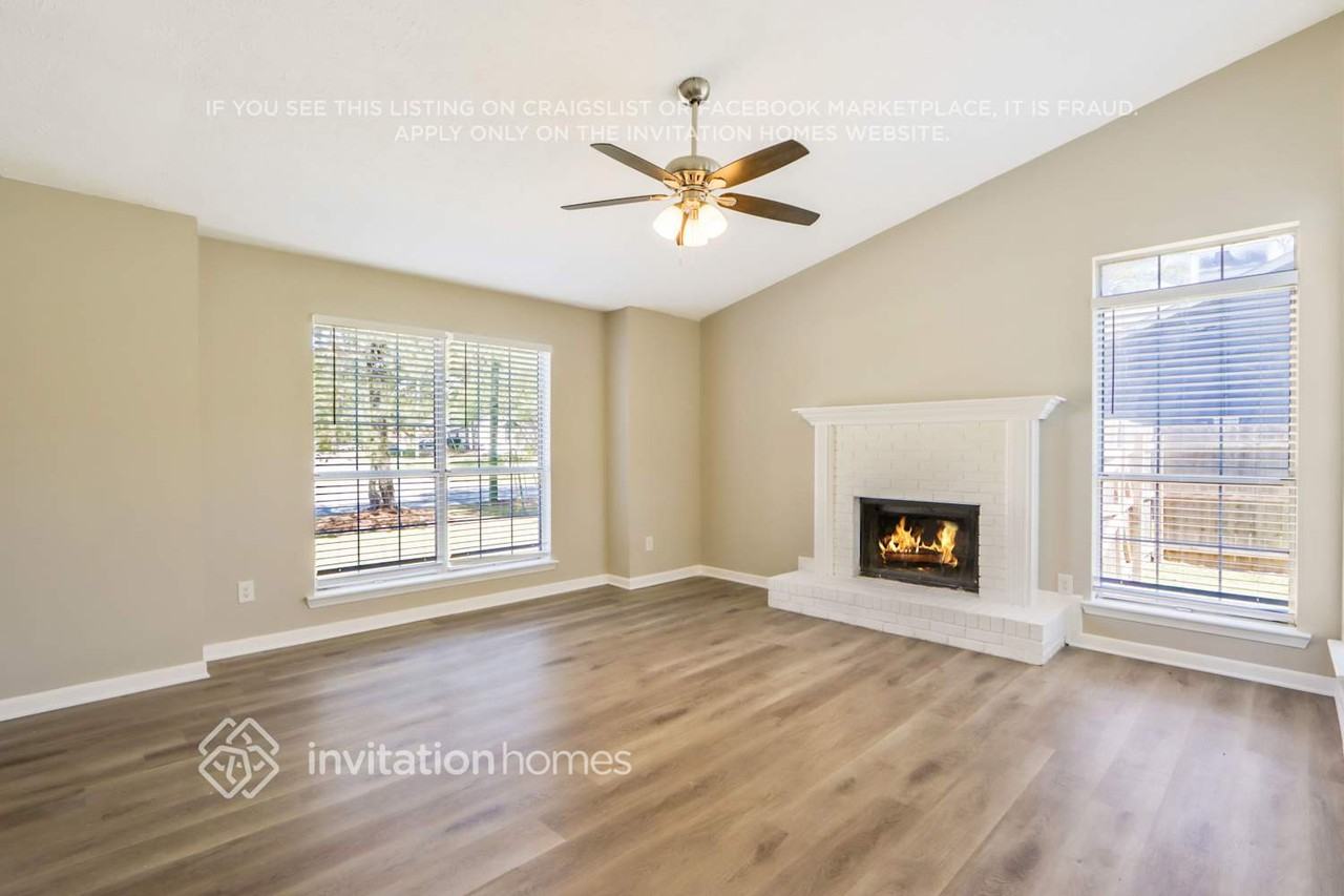 6635 Emerald Pointe Cir - Photo 5 of 23