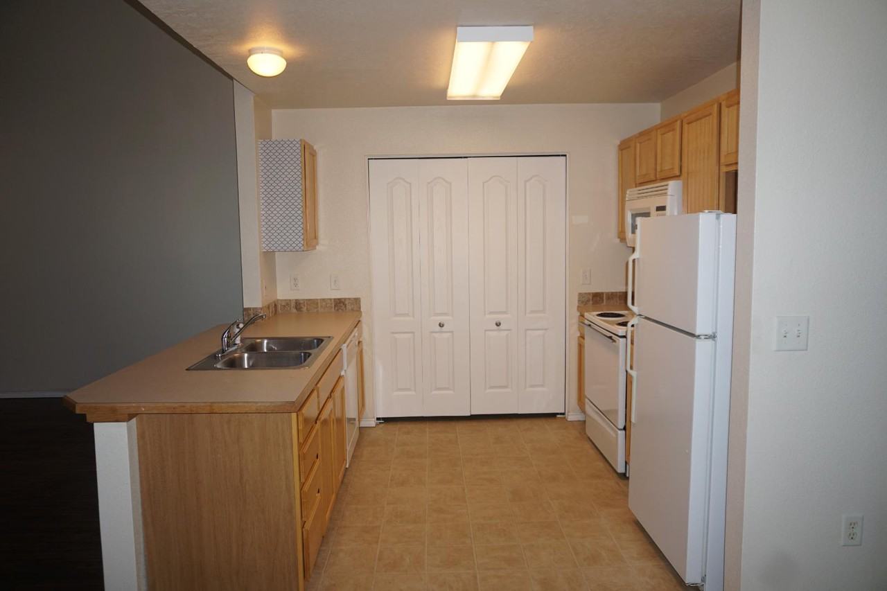 11811 W Clover Field Ln - Photo 5 of 10