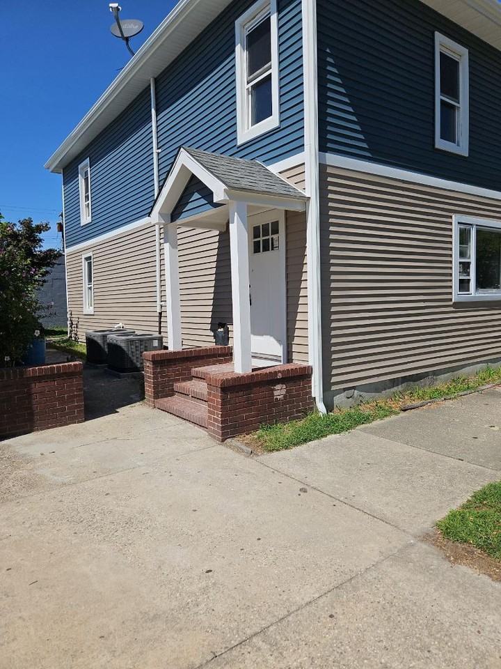 217 Cincinnati Avenue - Photo 2 of 11