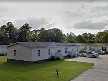 544 / 546  9th Street Southwest (I) - Photo 1 of 1