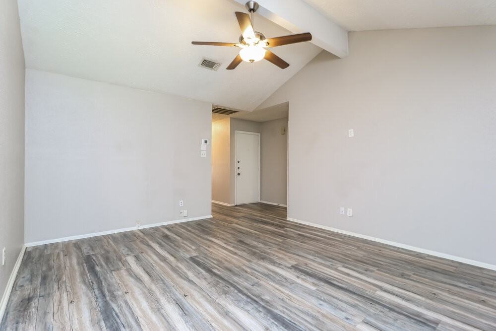 4503 Tylergate Dr - Photo 4 of 16
