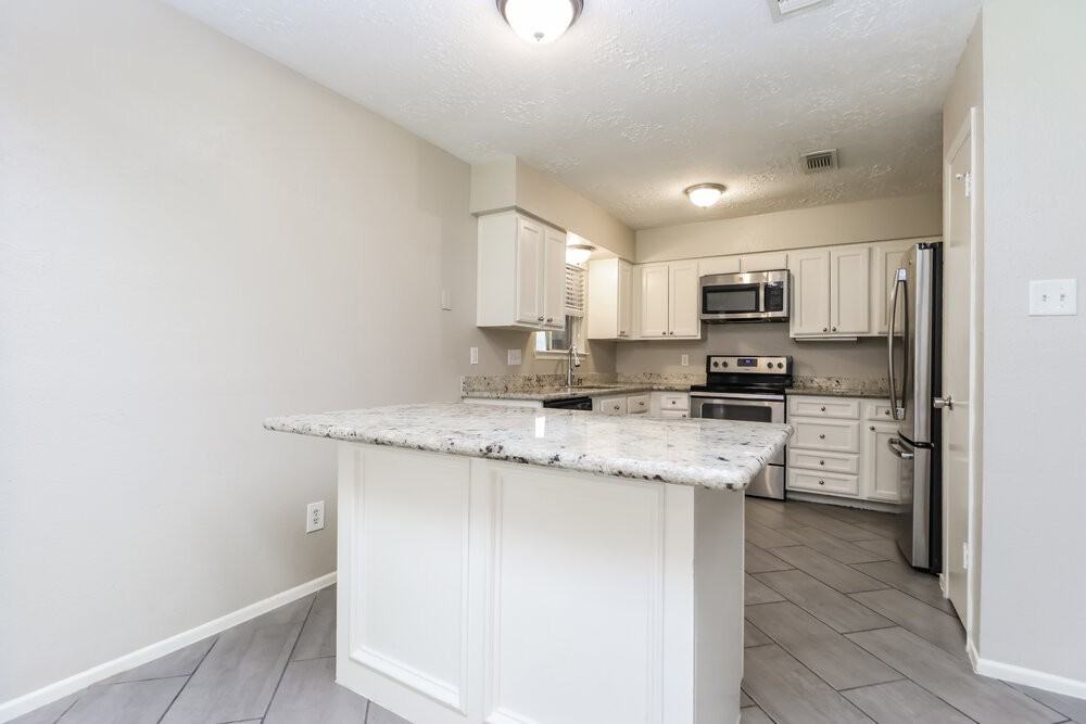 4503 Tylergate Dr - Photo 7 of 16
