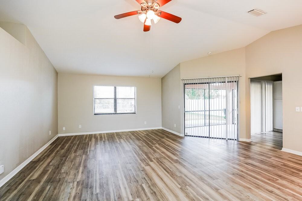 1417 Hancock Bridge Pkwy - Photo 3 of 16