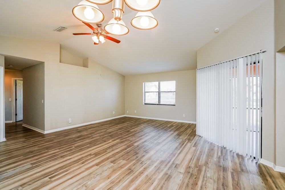 1417 Hancock Bridge Pkwy - Photo 6 of 16