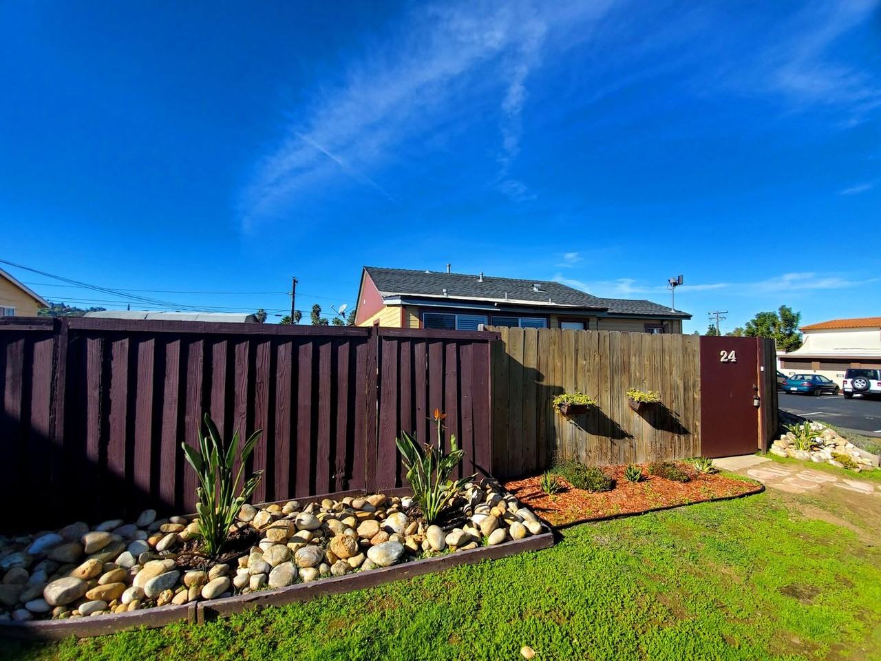 1043 So Sunshine - Photo 2 of 13