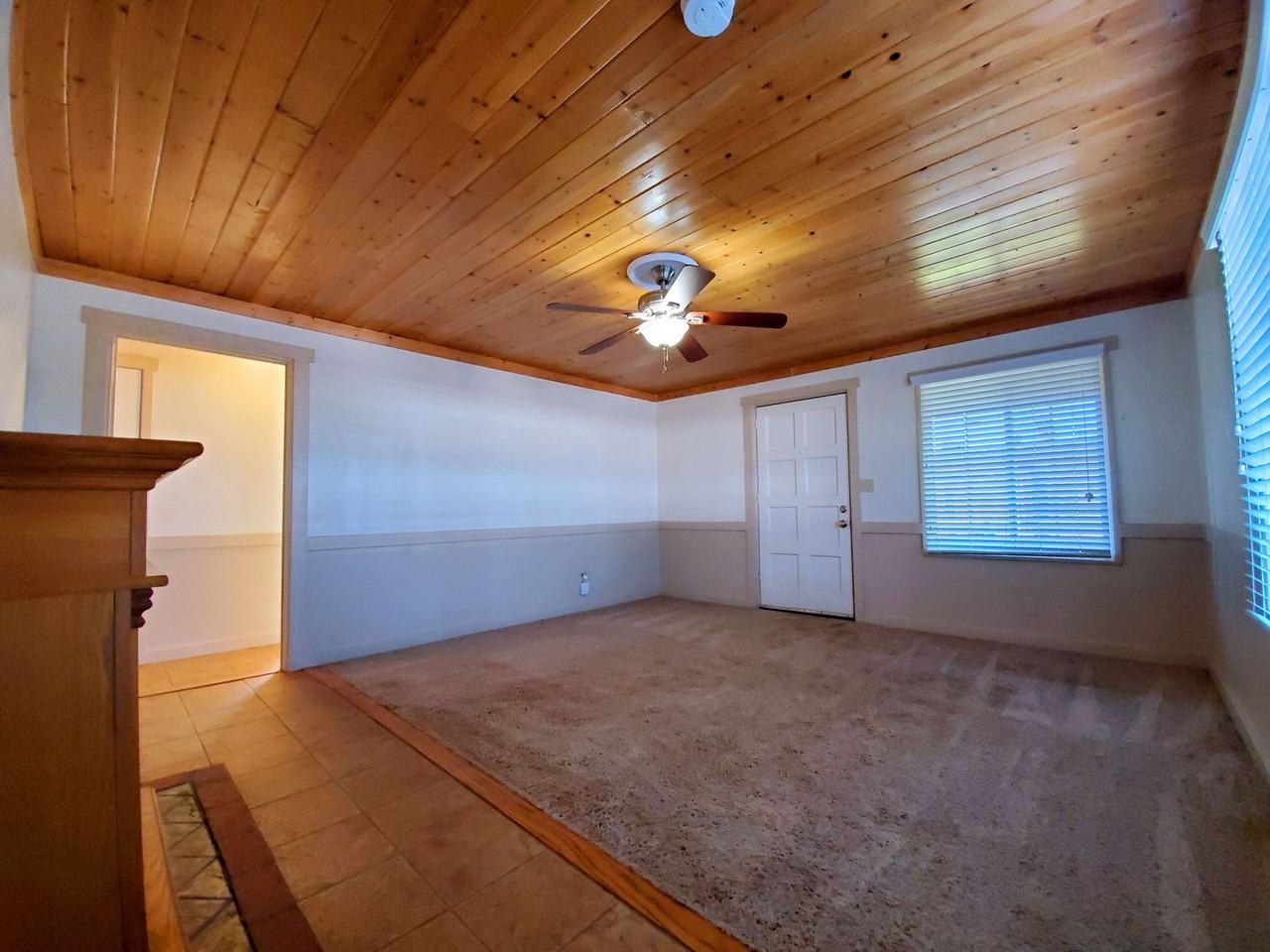 1043 So Sunshine - Photo 5 of 13