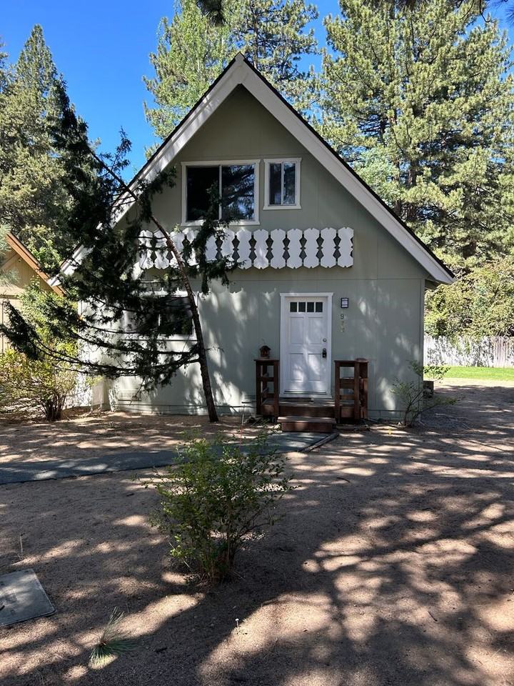 970 Tanglewood Dr - Photo 2 of 17