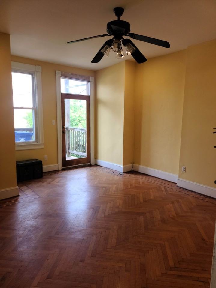2822 Saint Paul St - Photo 2 of 20