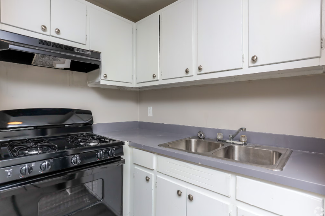 Magnolia Gardens - Photo 7 of 21