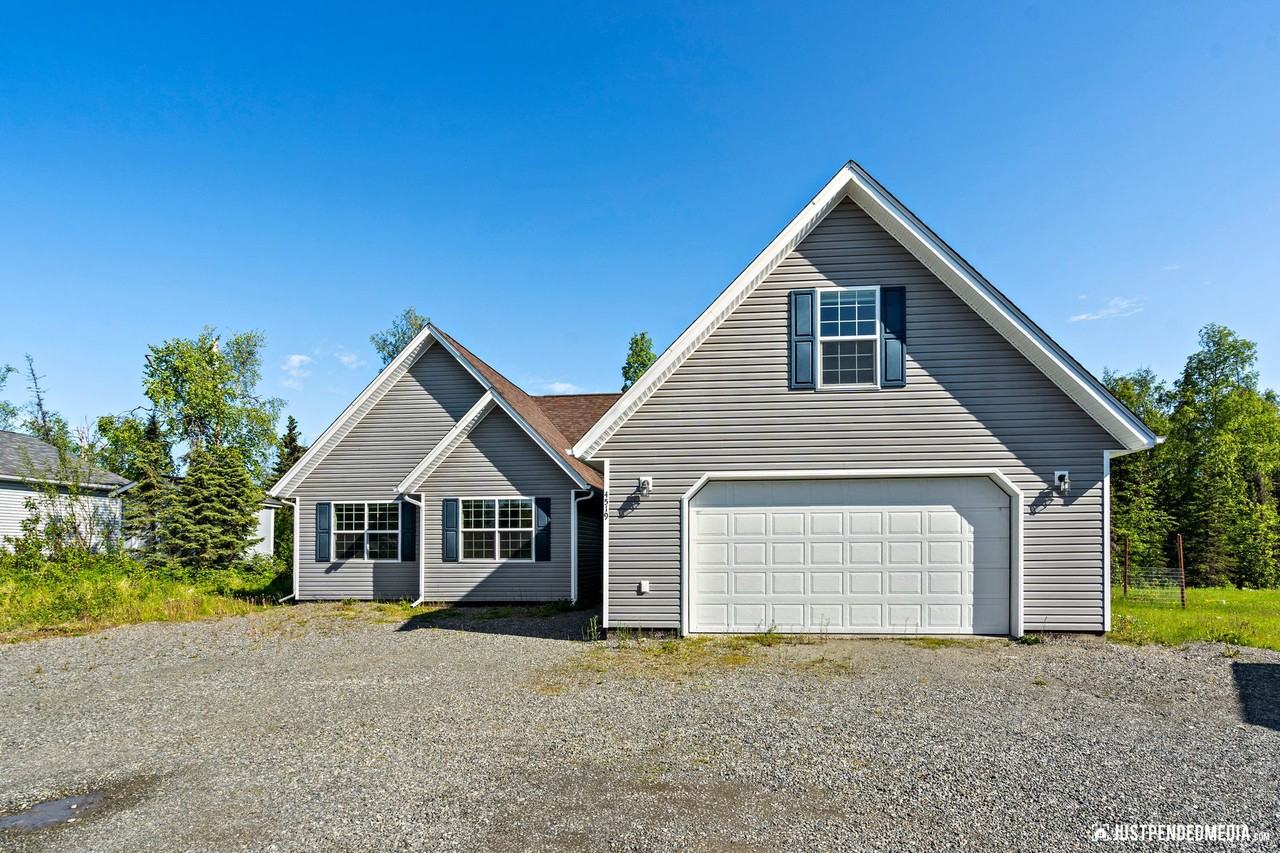 4519 Amanda Drive - Photo 2 of 50