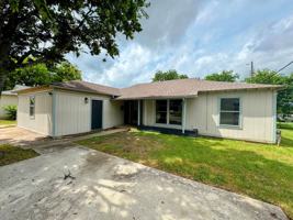 featured image of 2723 Terrace Dr