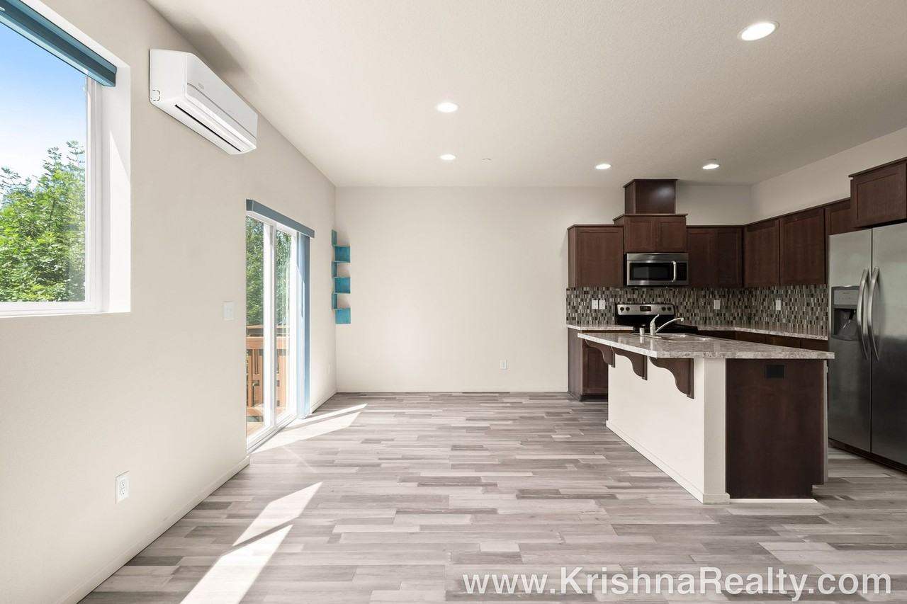 1515 Ne 87th St - Photo 5 of 20