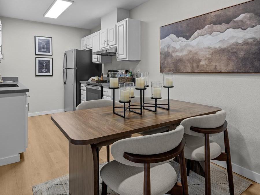 9900 12th Ave W - Photo 5 of 22