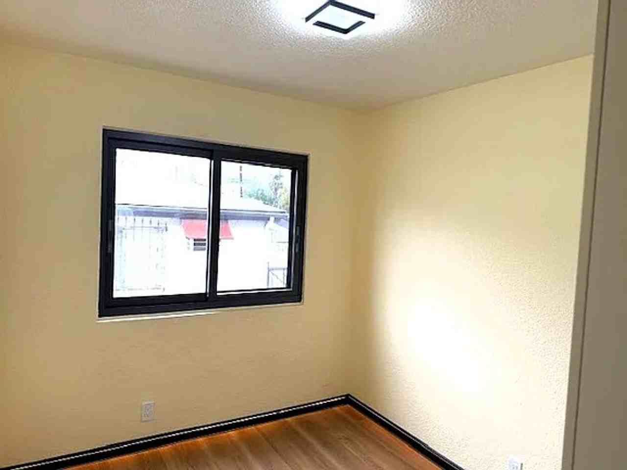 827 Glendale Blvd - Photo 6 of 21