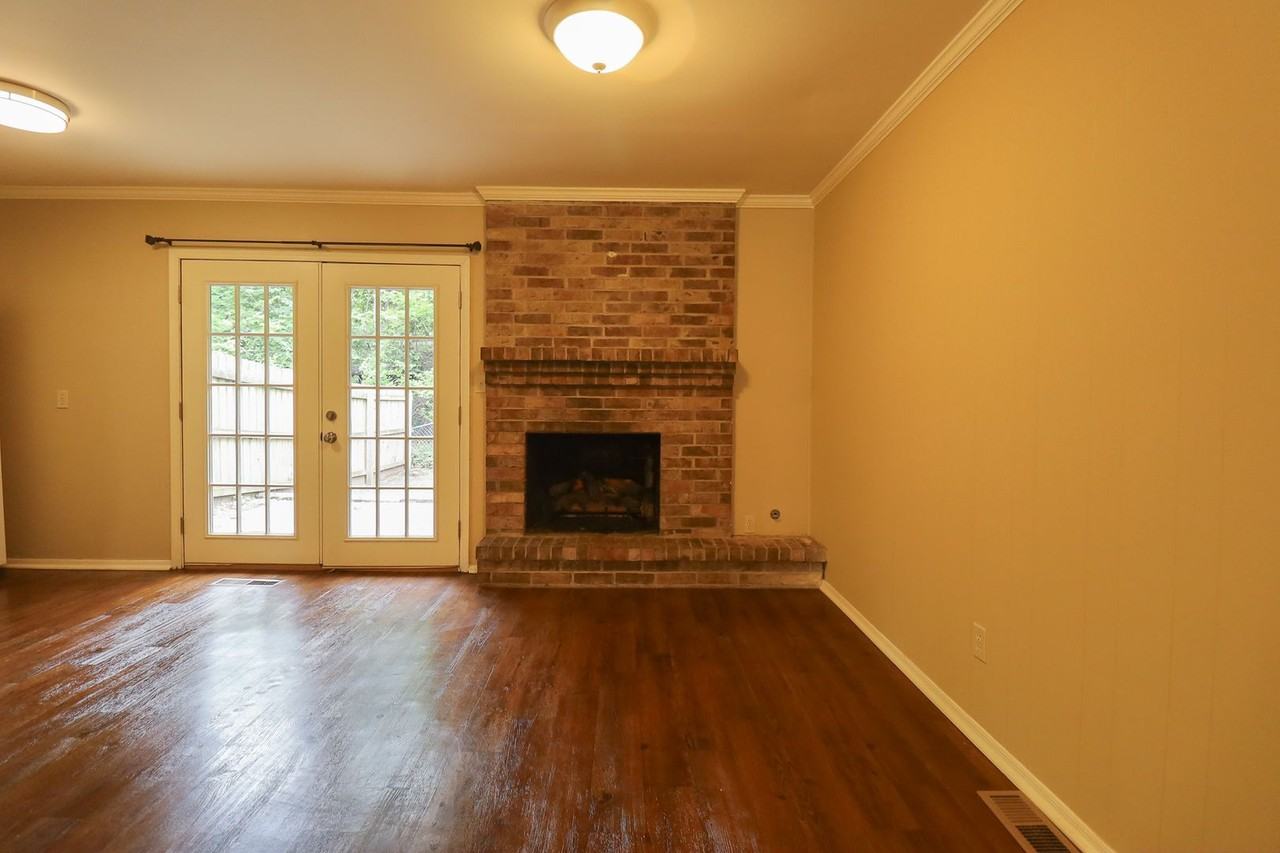 2114 S Birmingham Ct - Photo 6 of 23