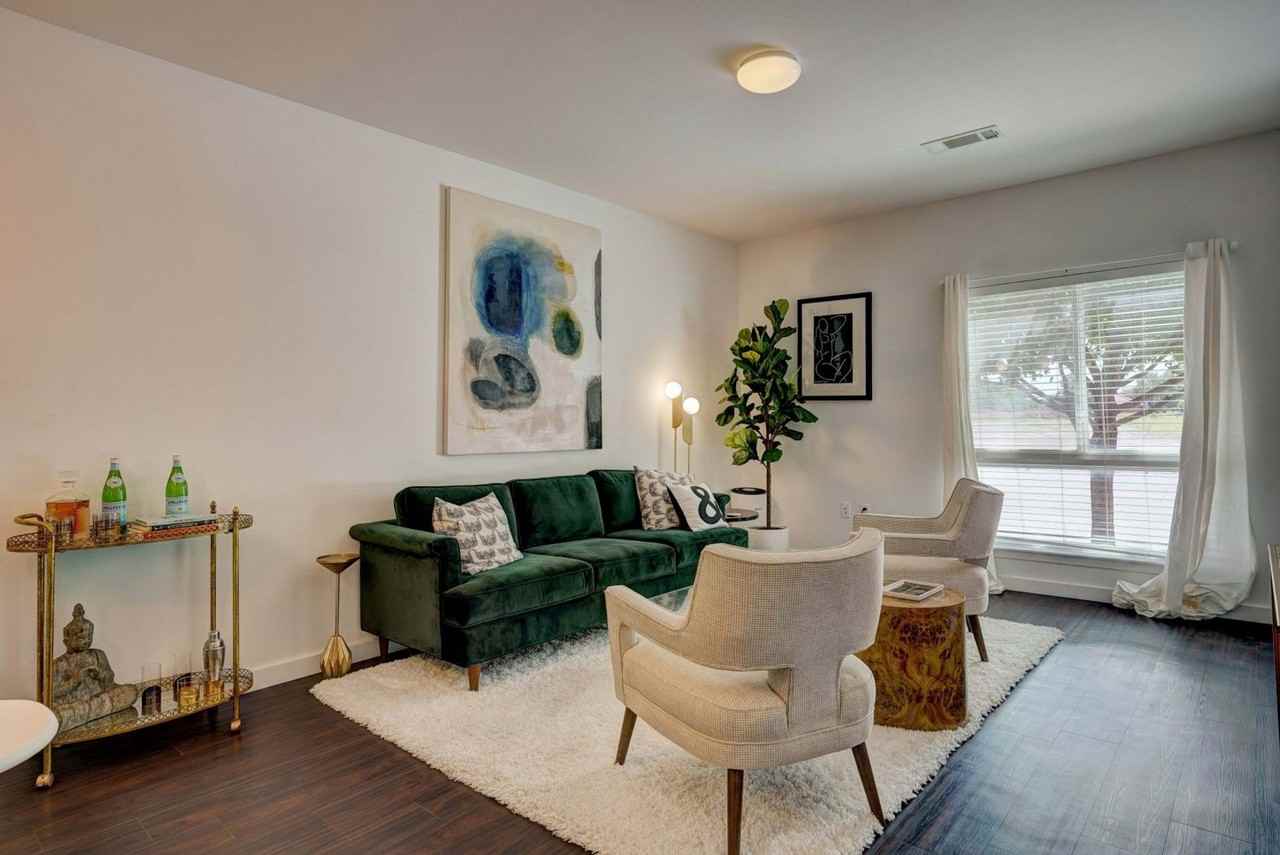 Level Apartments - Photo 2 of 11